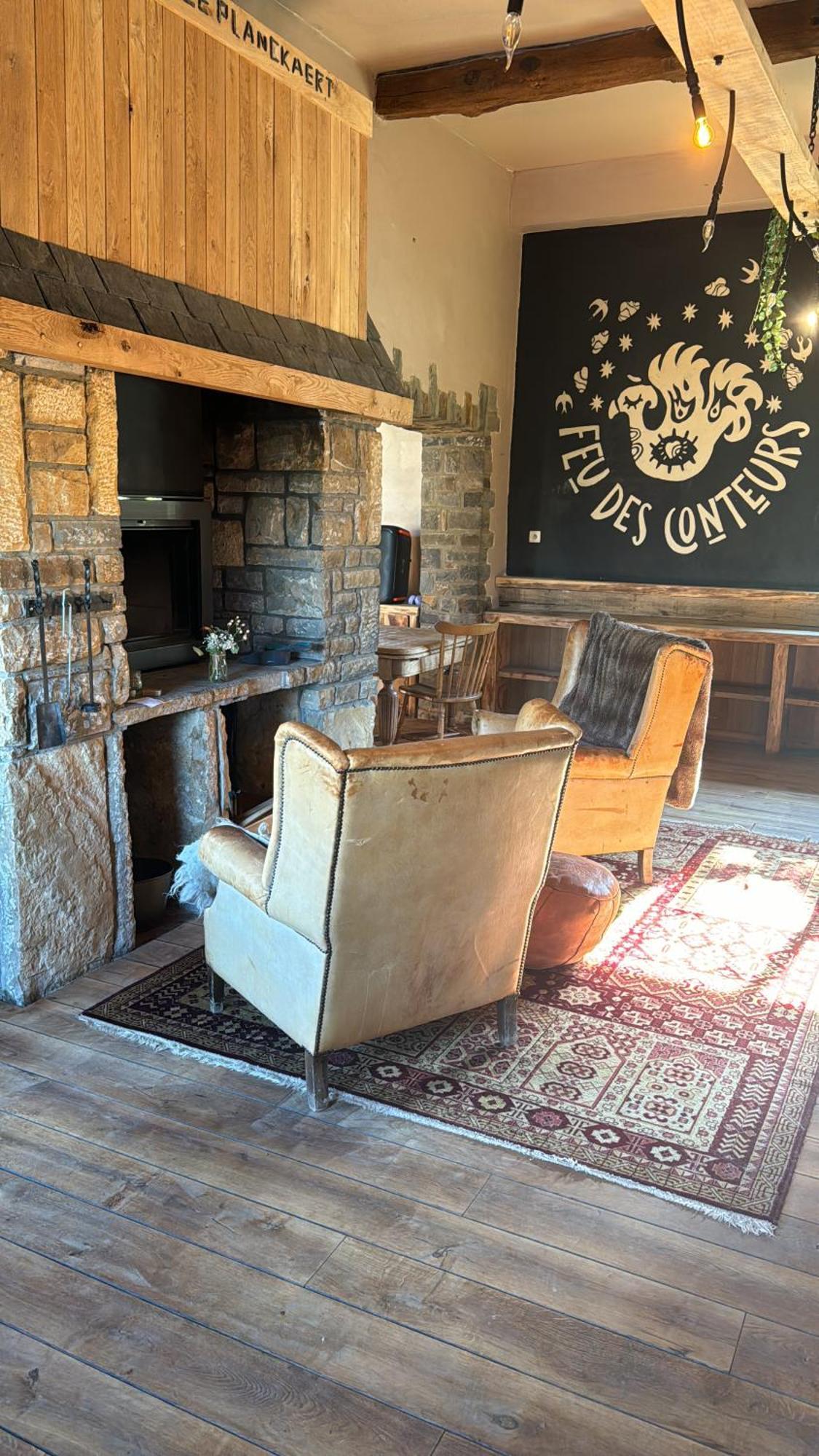 Buteo Chambres D'Hotes & Espresso Lesterny Εξωτερικό φωτογραφία