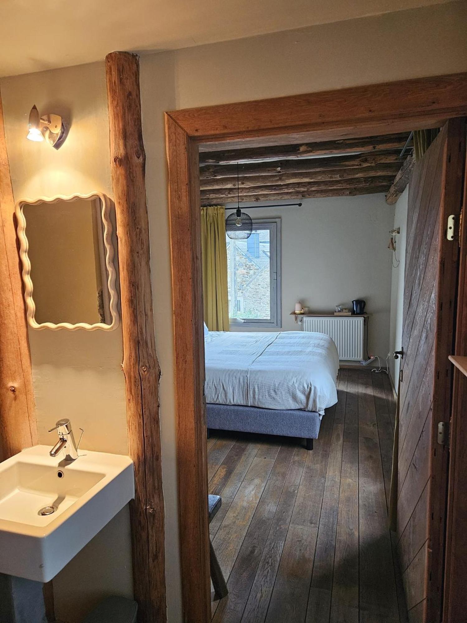 Buteo Chambres D'Hotes & Espresso Lesterny Εξωτερικό φωτογραφία
